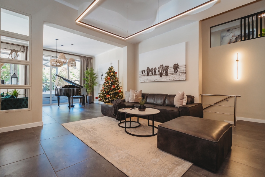 5 Bedroom Property for Sale in Heather Park Western Cape